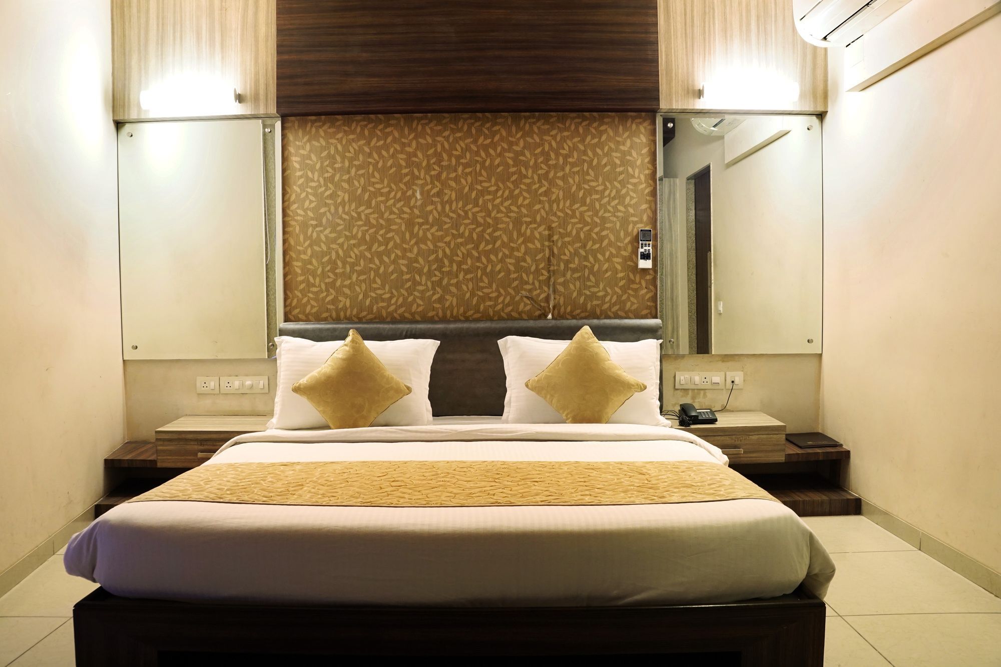 Hotel Gormoh Ahmedabad Luaran gambar